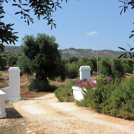 Masseria Lama Di Galizia Остуни Екстериор снимка